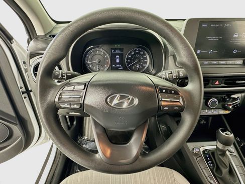 Used 2023 Hyundai Kona SEL image 11