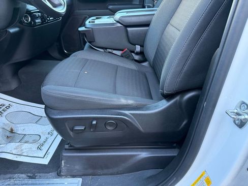 Used 2025 Chevrolet Silverado 1500 LT image 13