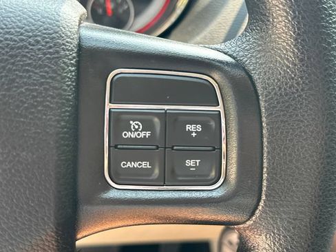 Used 2018 Dodge Grand Caravan SE w/ UConnect Hands-Free Group FWD image 30