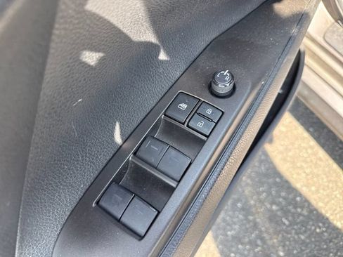 Used 2022 Toyota Camry LE FWD image 23