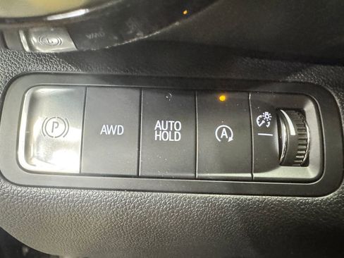 New 2026 Chevrolet Equinox LT w/ Convenience Package II image 18