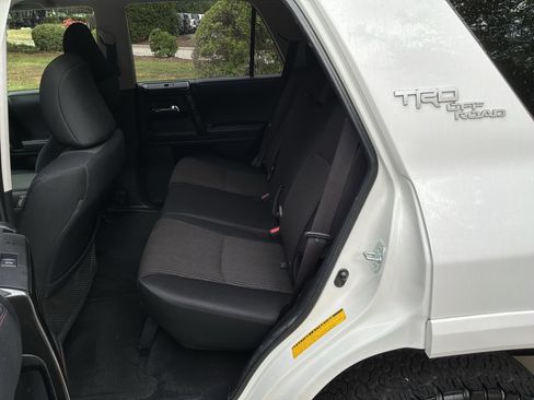 Used 2021 Toyota 4Runner TRD Off-Road AWD/4WD image 30