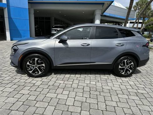 Used 2024 Kia Sportage EX FWD image 31