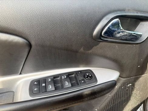 Used 2020 Dodge Journey SE FWD image 15