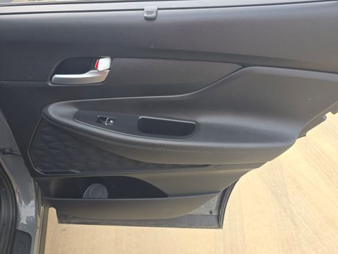 Used 2021 Hyundai Santa Fe SEL w/ Convenience Package image 25