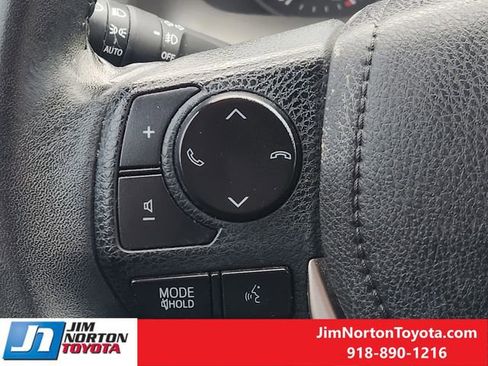 Used 2017 Toyota RAV4 XLE image 31