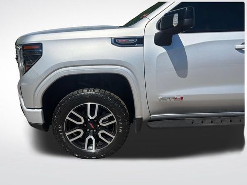 Certified 2022 GMC Sierra 1500 AT4 w/ AT4 Premium Package AWD/4WD image 44