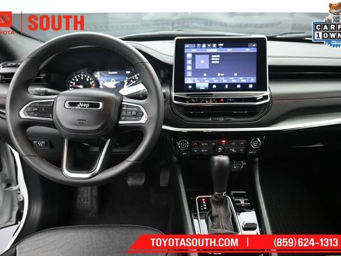 Used 2024 Jeep Compass Trailhawk AWD/4WD image 11