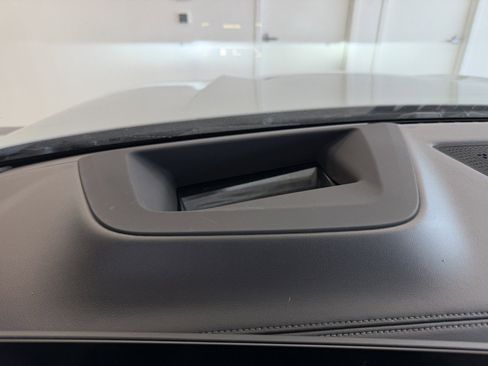 Used 2024 BMW X5 xDrive40i w/ M Sport Package image 17