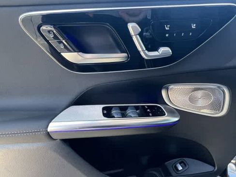 New 2026 Mercedes-Benz GLC 300 image 9
