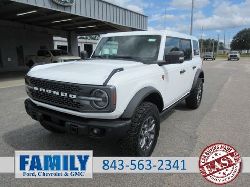 New 2025 Ford Bronco Badlands image 1