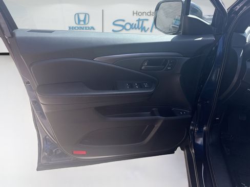 Certified 2024 Honda Passport EX-L image 19