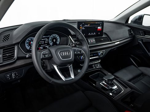 Certified 2023 Audi Q5 e Premium w/ Convenience Package AWD/4WD image 9