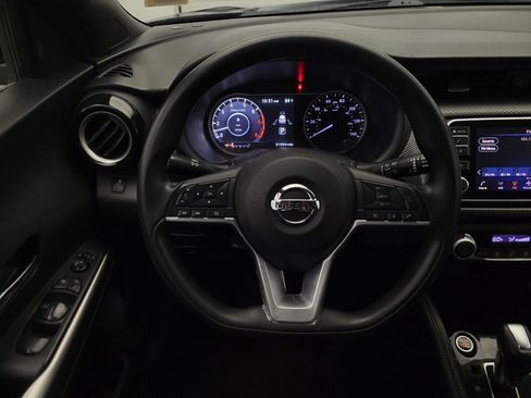 Used 2018 Nissan Kicks SV w/ Exterior Package FWD image 22