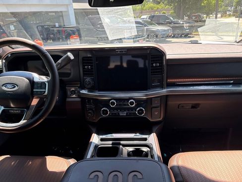 Used 2025 Ford F250 King Ranch AWD/4WD image 11