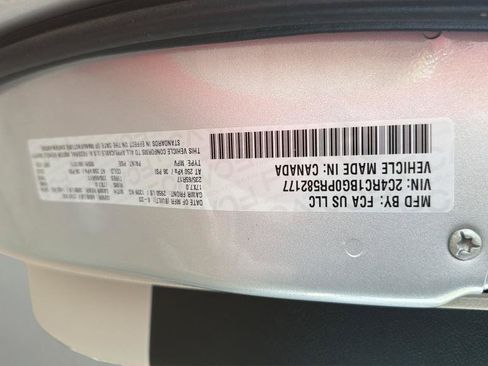 Used 2023 Chrysler Pacifica Touring-L FWD image 21