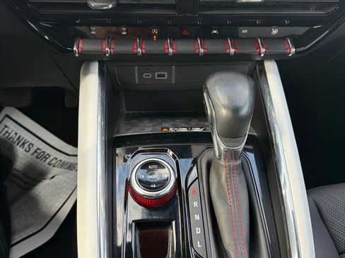 Used 2024 GMC Canyon AT4X w/ AT4X AEV Edition image 30