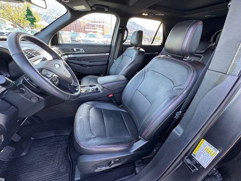 Used 2018 Ford Explorer Sport w/ Equipment Group 401A image 17