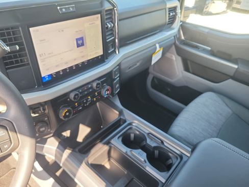 New 2026 Ford F250 XLT w/ XLT Premium Package image 22