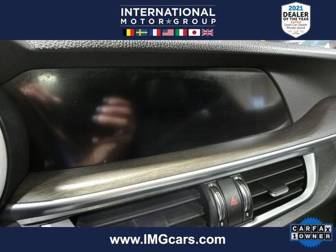 Used 2022 Alfa Romeo Stelvio Ti image 22