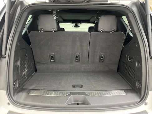 Used 2022 Chevrolet Tahoe RST w/ Luxury Package AWD/4WD image 22