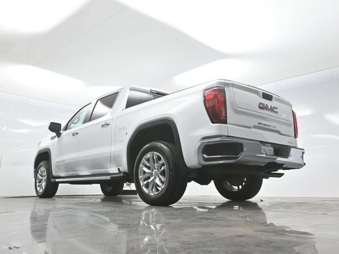 Used 2021 GMC Sierra 1500 SLT w/ SLT Premium Plus Package RWD image 65