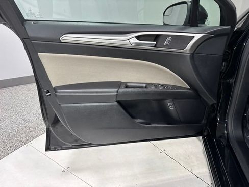 Used 2018 Ford Fusion S FWD image 7