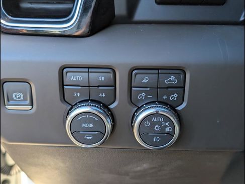 Used 2024 GMC Sierra 1500 Denali image 21