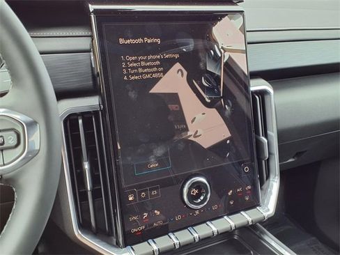 New 2026 GMC Acadia Elevation image 14