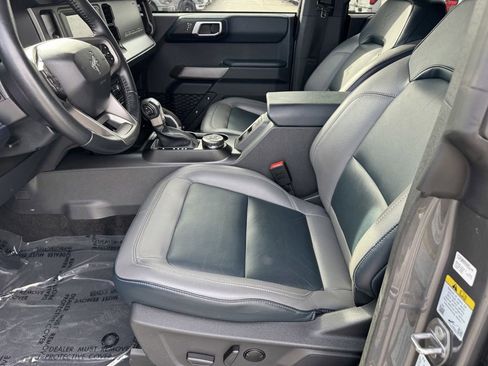 Used 2023 Ford Bronco Outer Banks AWD/4WD image 13