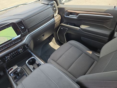 Used 2024 Chevrolet Silverado 1500 RST w/ Dark Appearance Package AWD/4WD image 15