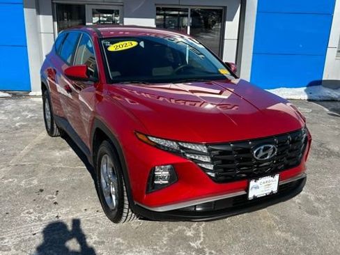 Used 2023 Hyundai Tucson SE image 2