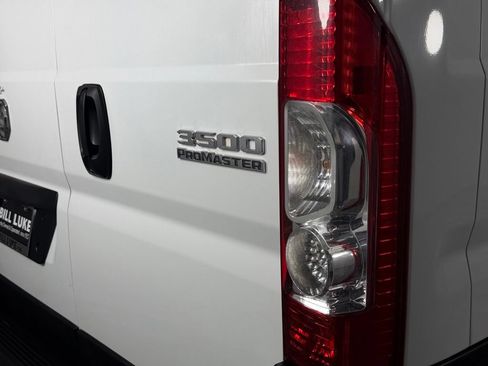 Used 2025 RAM ProMaster 3500 w/ Convenience Group FWD image 11