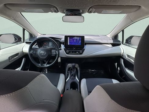 Used 2024 Toyota Corolla LE FWD image 11