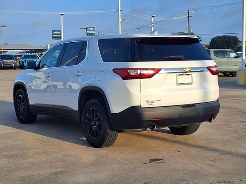 Used 2019 Chevrolet Traverse LS FWD image 7