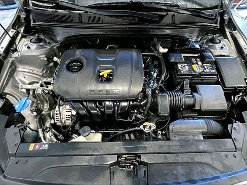 Certified 2024 Kia Forte LXS image 9