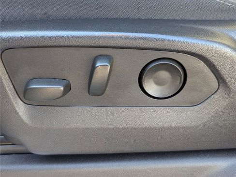 Certified 2023 Chevrolet Silverado 1500 LT image 17