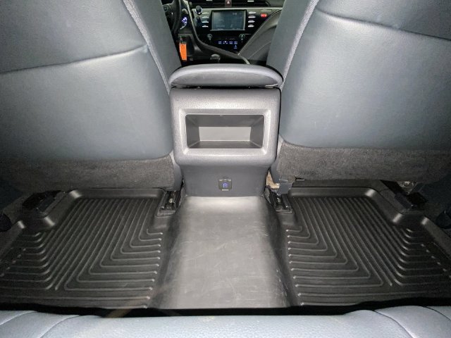 Used 2019 Toyota Camry SE FWD image 28