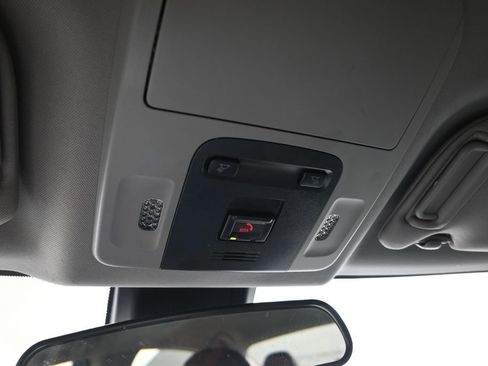Used 2024 Toyota Camry SE FWD image 11