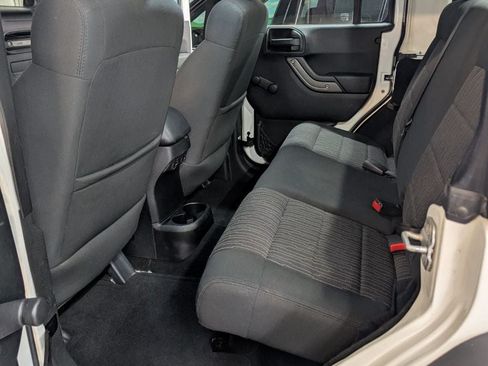Used 2012 Jeep Wrangler Unlimited Sport AWD/4WD image 9