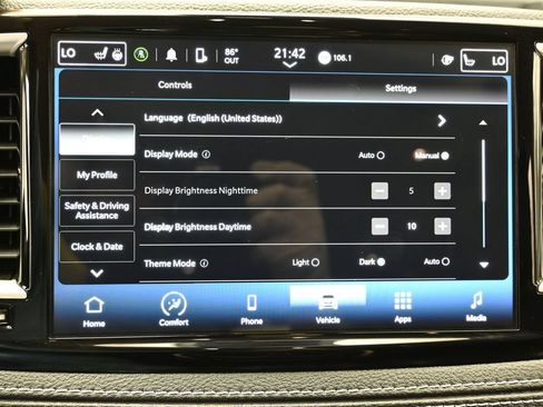 Used 2023 Chrysler Pacifica Touring-L FWD image 24