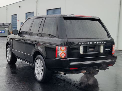 Used 2011 Land Rover Range Rover Supercharged image 3