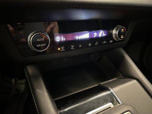 Used 2022 Mitsubishi Outlander ES image 14