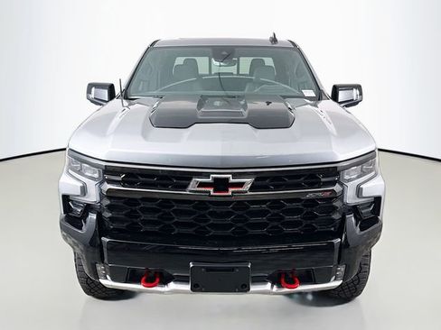 Used 2024 Chevrolet Silverado 1500 ZR2 w/ Technology Package AWD/4WD image 2