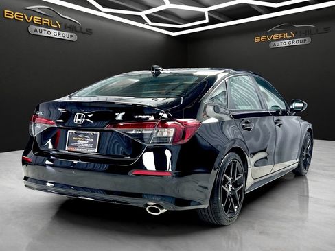 Used 2025 Honda Civic Sport image 5