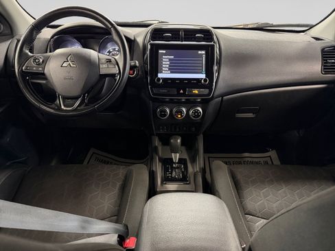 Used 2020 Mitsubishi Outlander Sport SE FWD image 17