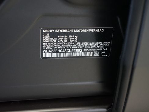 Used 2025 BMW 740i w/ Premium Package RWD image 33