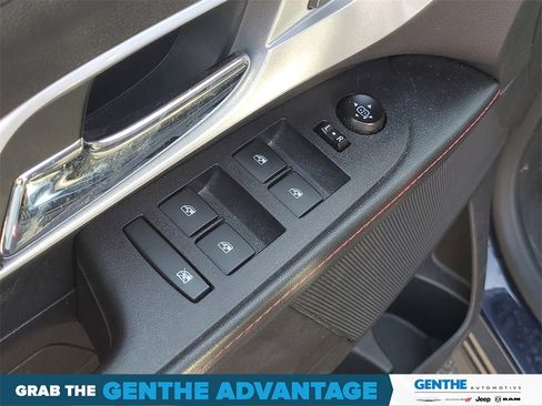 Used 2015 Chevrolet Equinox LT image 11