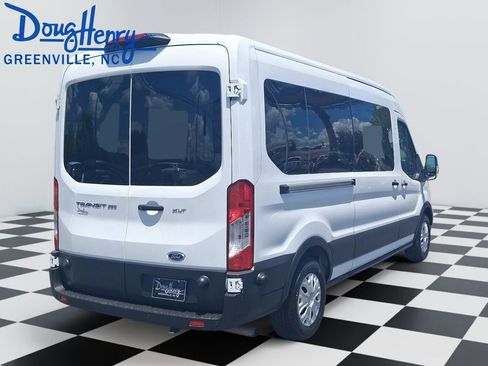 Used 2024 Ford Transit 350 XLT RWD image 5