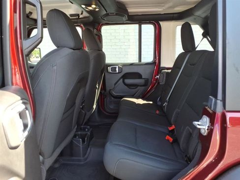 Used 2022 Jeep Wrangler Willys image 13
